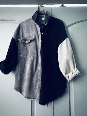 POL Oversized Black & Gray Corduroy Shirt SZ S